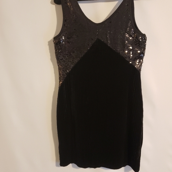 NWT Black Romeo Juliet Couture Sequin Velvet Dress - Picture 10 of 10